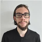 Dou aulas online para os alunos tanto de Ensino Fundamental quanto Ensino Médio